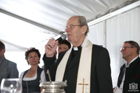 Pfarrer Max Kreuzer